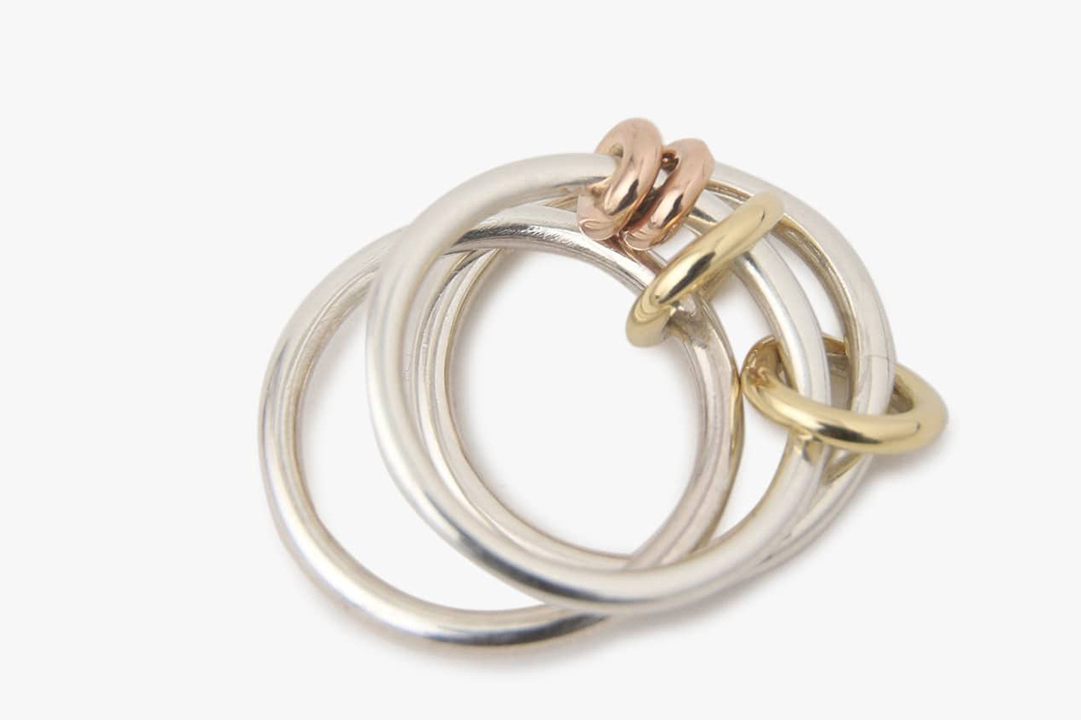 LA発〈スピネリキルコリン〉が集結！ 別注リングまで用意した、〈ロン